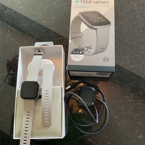 Fitbit Versa 2